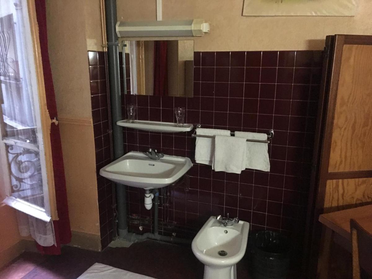 Hotel A La Pinte Du Nord Parijs